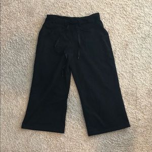 Zella wide leg crop. Size 4